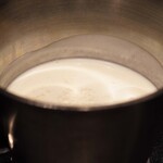 西麻布 焼肉 X - アルコールを飛ばしたマッコリお蜂蜜と生クリーム