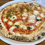 トレ　グラッポリ - ランチコースのピザはハーフ&ハーフ