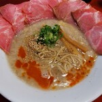 Menya Aburaya - 牛骨白湯チャーシュー麺