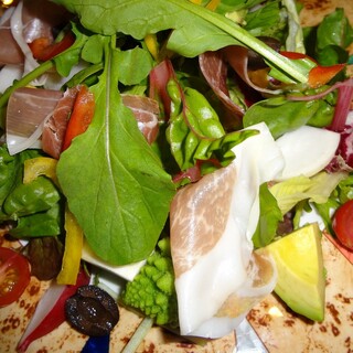 パスタ&ピザガーデン マジョラム_0