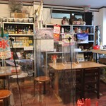 沖縄料理 サスケ - 店内