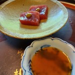 菊乃井 - 鮪は黄身醤油で