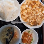 風味定食屋 - 麻婆豆腐定食　大皿で麻婆豆腐