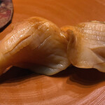 すし人 三篤 - 赤貝