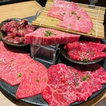 Kanda Yakiniku Oreno Niku - デラックス盛りハーフサイズ