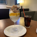 ケーキブティック ピータース - 栗とマンゴーのパフェ　1,430円
            アイスコーヒー　420円