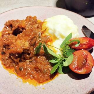 カフェ&ワイン ネーラ_0