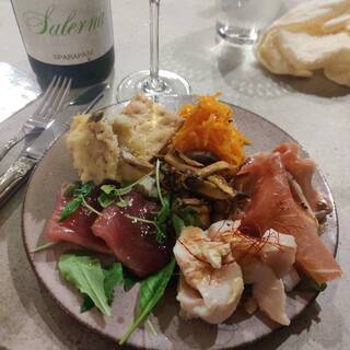 カフェ&ワイン ネーラ_2