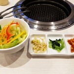 Yakiniku Kyuutetsu - 