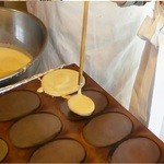 新屋での和菓子つくり体験です