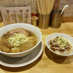 人類みな麺類 - らーめんmacro 焼豚 厚 特選こだわり煮玉子 豚丼