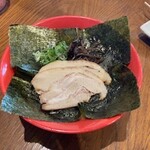 Hakata Ramen Shoufuku - 大きな海苔らーめん750円