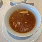 四川豆花飯荘 - フカヒレのスープ
