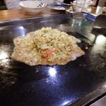 Monja Okonomiyaki No Mise Teppan Dainingu Okonomiya - 料理　　