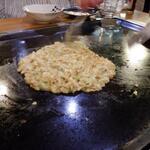 Monja Okonomiyaki No Mise Teppan Dainingu Okonomiya - 料理　　