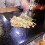 Monja Okonomiyaki No Mise Teppan Dainingu Okonomiya - 料理　　