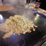 Monja Okonomiyaki No Mise Teppan Dainingu Okonomiya - 料理　　