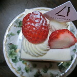 Chateraise PREMIUM YATSUDOKI - 苺のショートケーキ