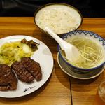 牛たん炭焼 利久 - 牛タン