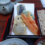 手打ちそば処 藤美 - 天ぷら。。アップ