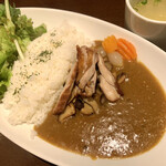 BAR RESTAURANTE MODERNO - 鶏ときのこのカレー