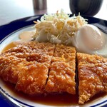 ワールドビュッフェ - チキンカツ定食