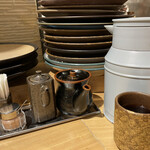 とんかつ けい太 - 何故かお茶の入れ物が南阿佐ヶ谷の白いとんかつ屋さんと同じ！