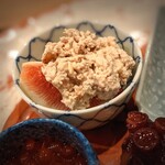 茜坂大沼 - これ、素晴らしかったです♪無花果の香りが良く立って、クルミの白和えでさらに引き立ちます。八寸で出るのが勿体ない逸品。