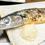 有限会社桝屋酒店   - 秋刀魚塩焼き