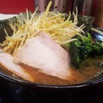 王道家直系 IEKEI TOKYO - ネギラーメン　白(和風スパイス)　900円
            好みは全部普通選択