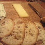 RRR　bistro  - チーズ