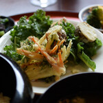 サロン ド ナナデェコール - 里芋揚げ、ソイミート唐揚げ、真菰筍かき揚げ