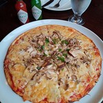 Pizza＆イタリアンレストラン NICOLA - キノコミックスピザ　レギュラー
