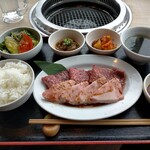 YAKINIKU A FIVE 徳 - A5黒毛和牛ロースカルビ定食1,540円