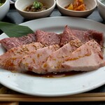 YAKINIKU A FIVE 徳 - A5黒毛和牛ロースカルビ定食1,540円