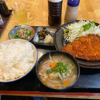 鴨居駅でおすすめの美味しい定食 食堂をご紹介 食べログ