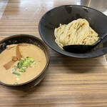 吟醸らーめん 久保田 - 淡海地鶏丸と近江軍鶏ガラMIXの鶏白湯つけ麺