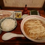 炭火焼濃厚中華そば 倫道 - 