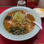 Ramen Shoppu - ライス小がサポート