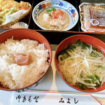 Nyu Miyoshi - サービス定食　630円