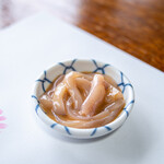 磯料理 一吉 - お通し（塩辛）