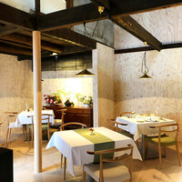 Synager - 店内の一角