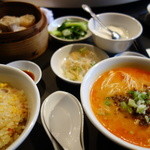 中国四川料理石林 - 飲茶セット（\945）