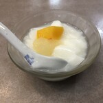 牡丹園 - 杏仁豆腐