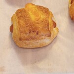 ベーカリー Roti - ｸﾞﾗﾝｱﾙﾄﾊﾞｲｴﾙﾝｸﾛﾜｯｻﾝﾁｰｽﾞ