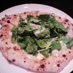 ラ・ピッコラ・ターヴォラ - ピッツァ ゴルゴンゾーラ\2100☆