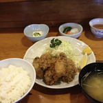 三州屋本店　昼のカキフライ定食900円