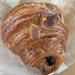 カカポ・ベーカリー - ショコラクロワッサン