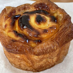 カカポ・ベーカリー - カボチャとオレンジのプリンデニッシュ