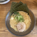 クリーミーTonkotsuラーメン 麺家神明 - 